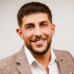 Fatih Avan