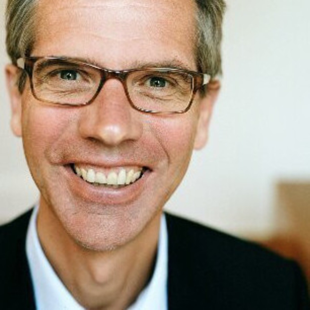 EdouardNicolas DUBAR Managing Partner ELSINORE EXECUTIVE SEARCH