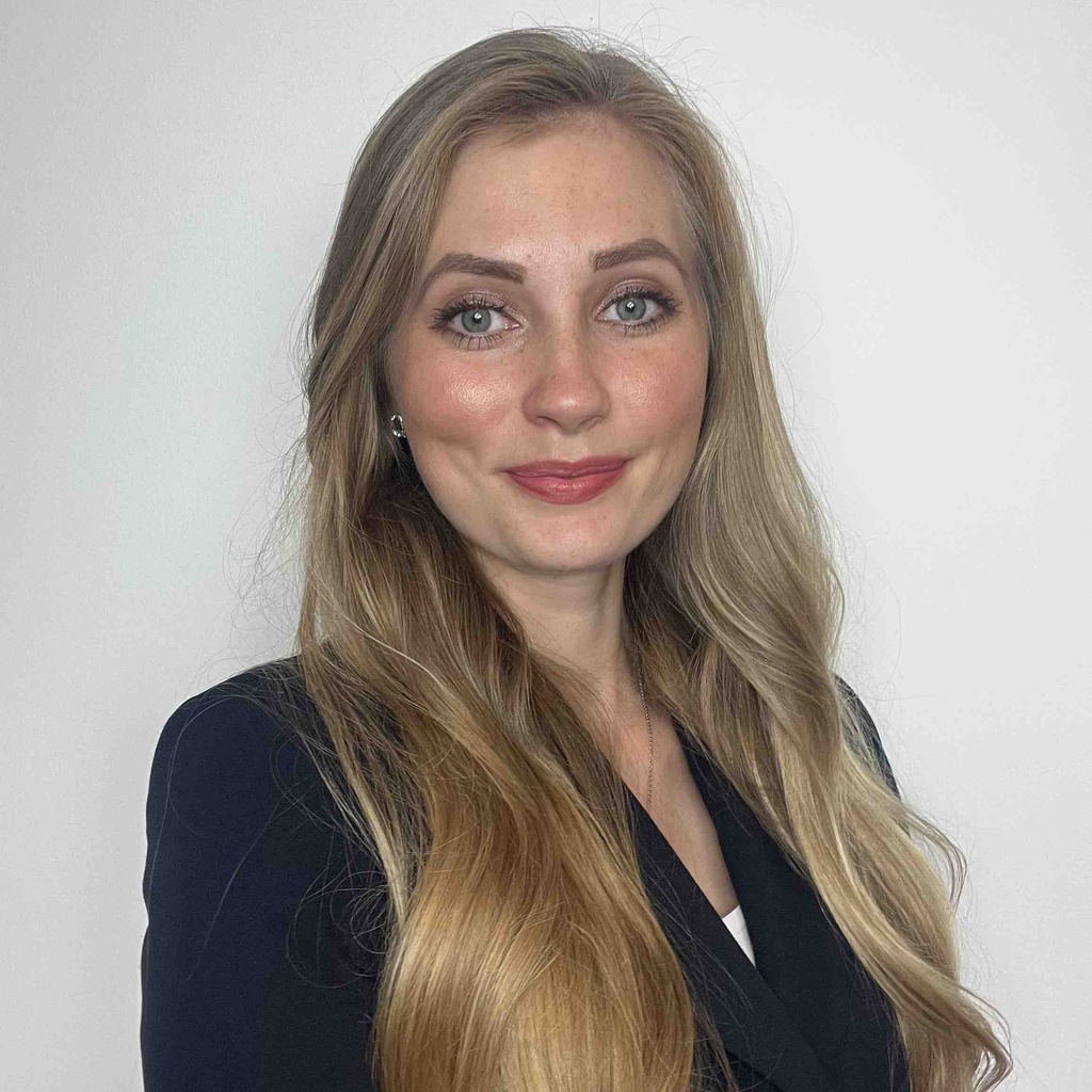 Lavinia Birnbaum Working Student SAP XING