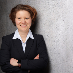 Dr. Anna Becker