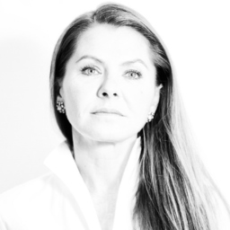 Dr. Klara Benedek