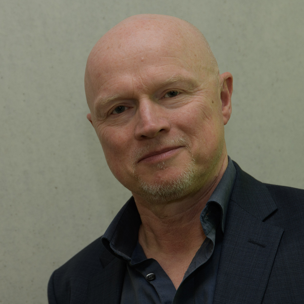 Dr. Frank Wiegand Account Director Deutsche Post DHL Group Hewlett