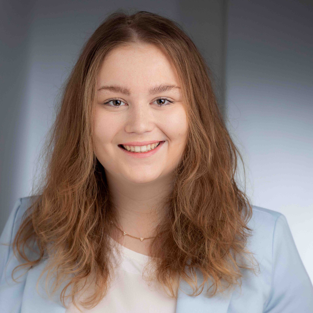 Christina Roling - Kauffrau im Gesundheitswesen - Sanimed GmbH | XING