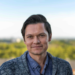 Dr. Peter Janas