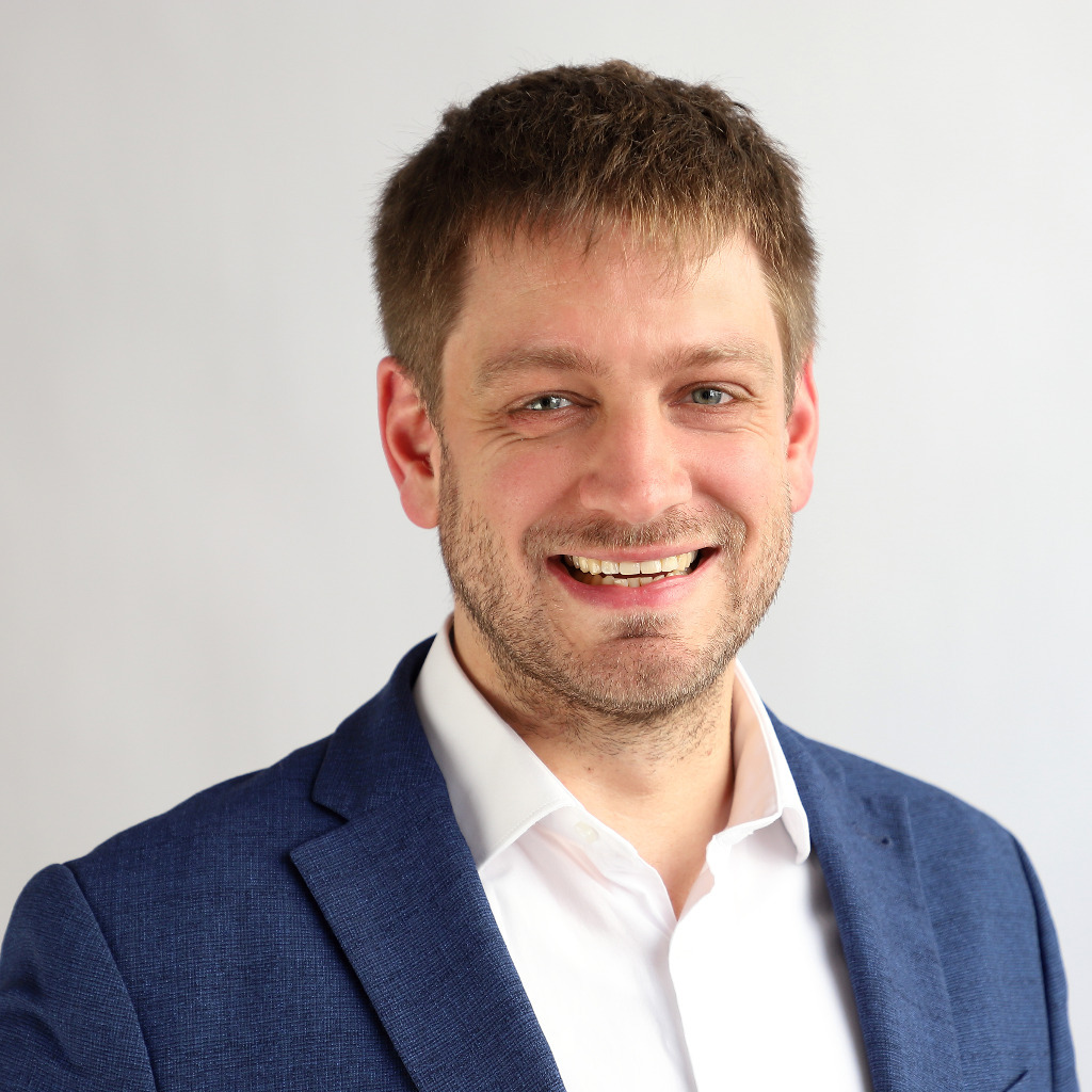 nils-lorisika-case-expert-zoll-cms-gmbh-xing