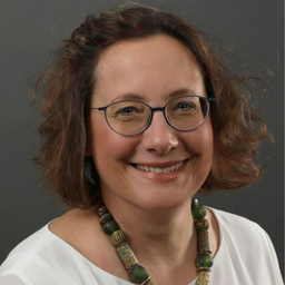 Dr. Julia Lange-Windhorn