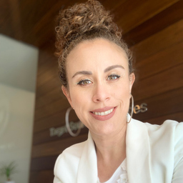 Andrea Petzold-Castillo's profile picture