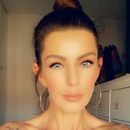 Nicole Bach