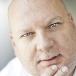Dr. Christian Scharinger