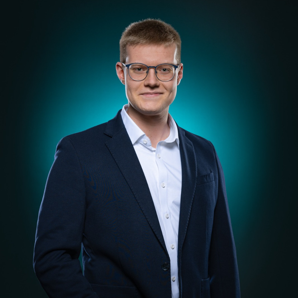 Tobias Schworm - Auszubildender Steuerfachangestellter - HWS Gattner ...