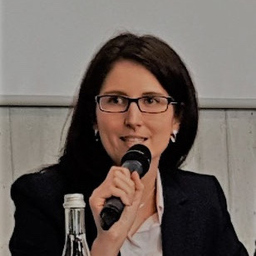 Julia Heidenreich