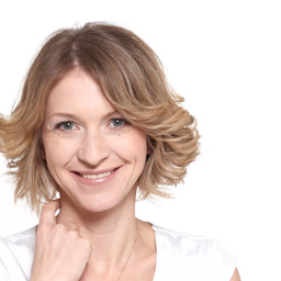 Mag. Eva Golser