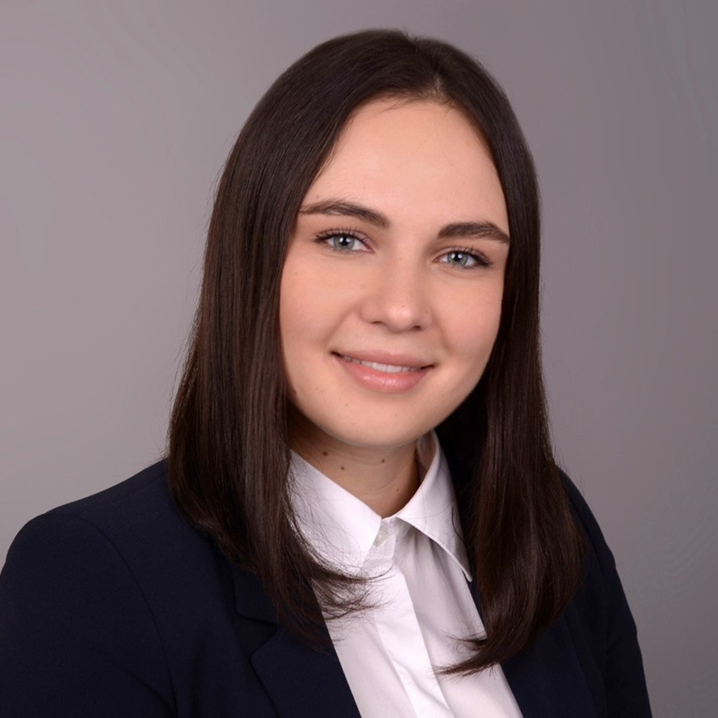 Kseniia Kachura - Business Intelligence Analyst - Mazda Motor Europe ...