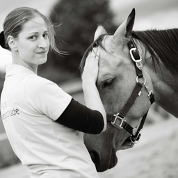 Dr. Severine Stehling