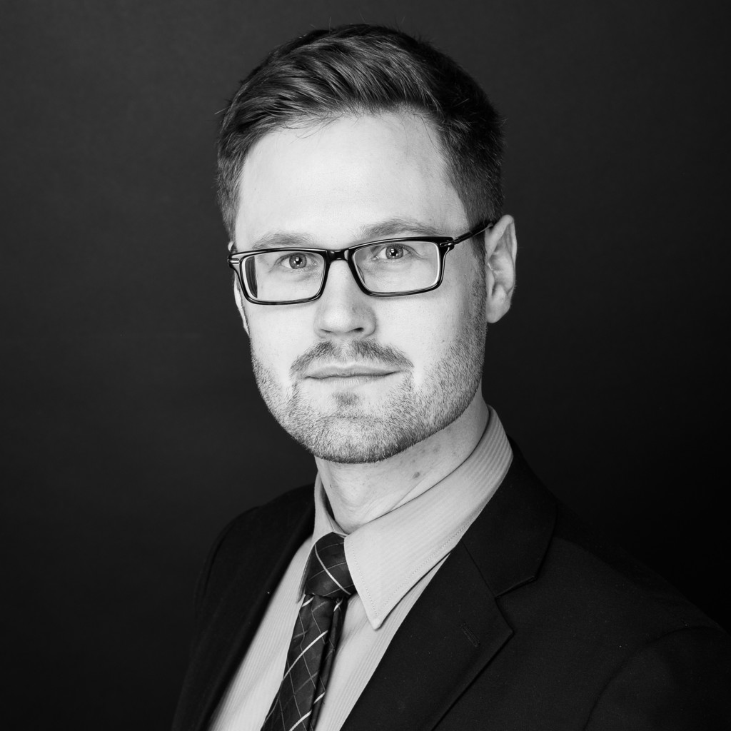 Paul Hoffmann Assistant Audit Banking Ernst & Young XING