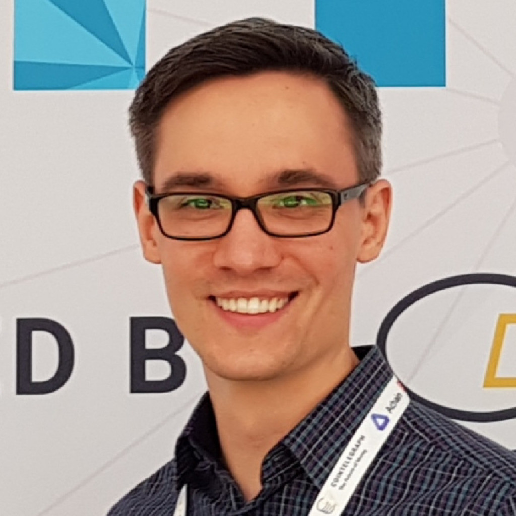 Robert Mark Harrison EMEA Gebietsleiter Curv XING