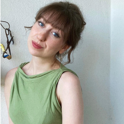 Astrid Theil