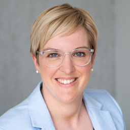 Dr. Caroline Schlamann