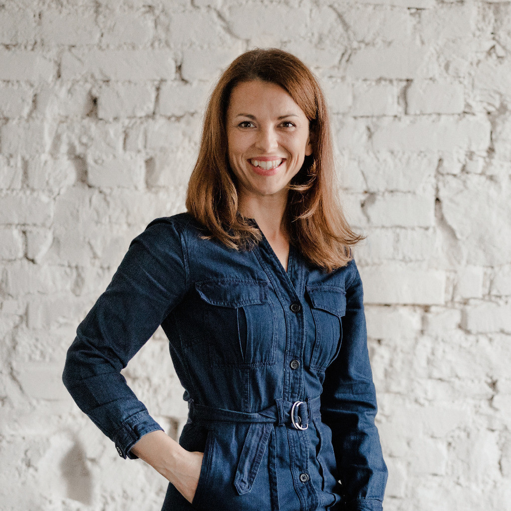 Elke StahlHenning Director Product Chrono24 GmbH XING