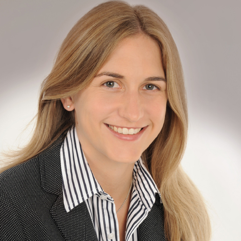 Angela Kuper Referentin Personalentwicklung und Ausbildungsleiterin