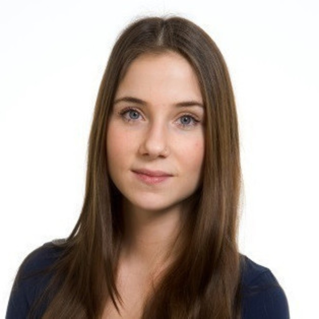 Serenay Yarkan Sachbearbeiterin Marketing iRiX Software Engineering