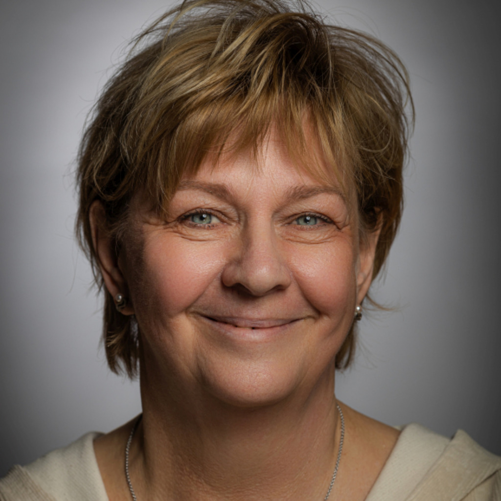 35+ Angelika Gärtner Stuttgart, Praxisbezogene projekte bieten