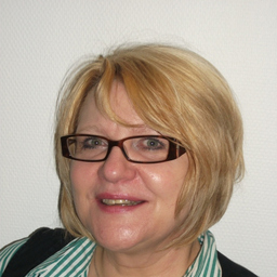 Dr. Elke Hölzer