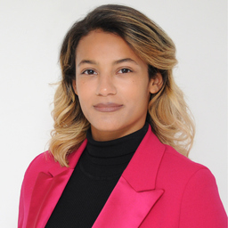 Anjulie Holz