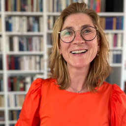 Anke Schmidt-Sperling