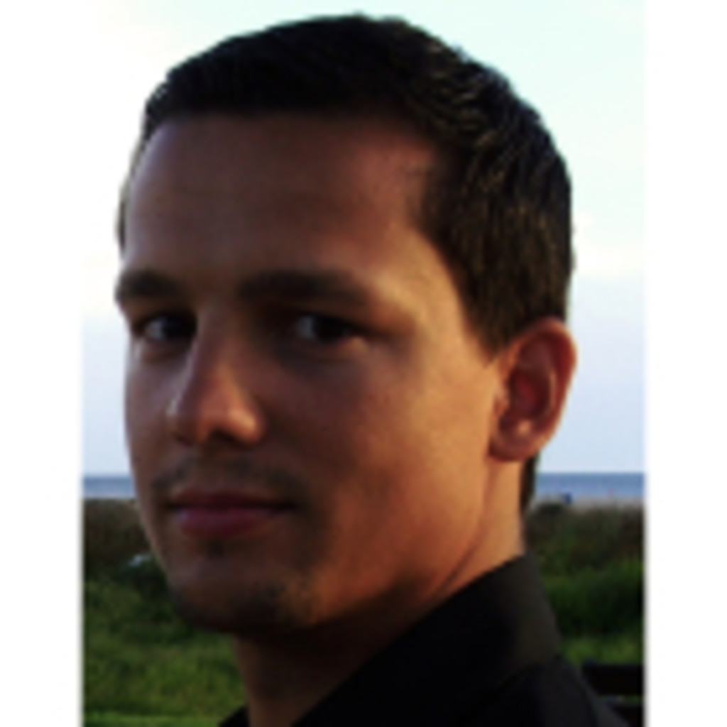 Julian Löster Fremdsprachenkorrespondent Lovania Akademie XING