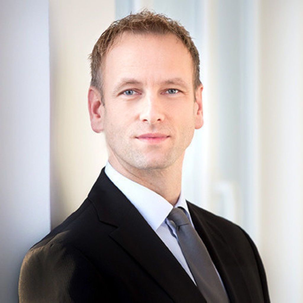 Dr. Nikolas Pietrzik Geschäftsführender Gesellschafter