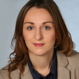 Dr. Nadine Lehner