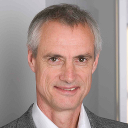 Dr. Frank Kuebart