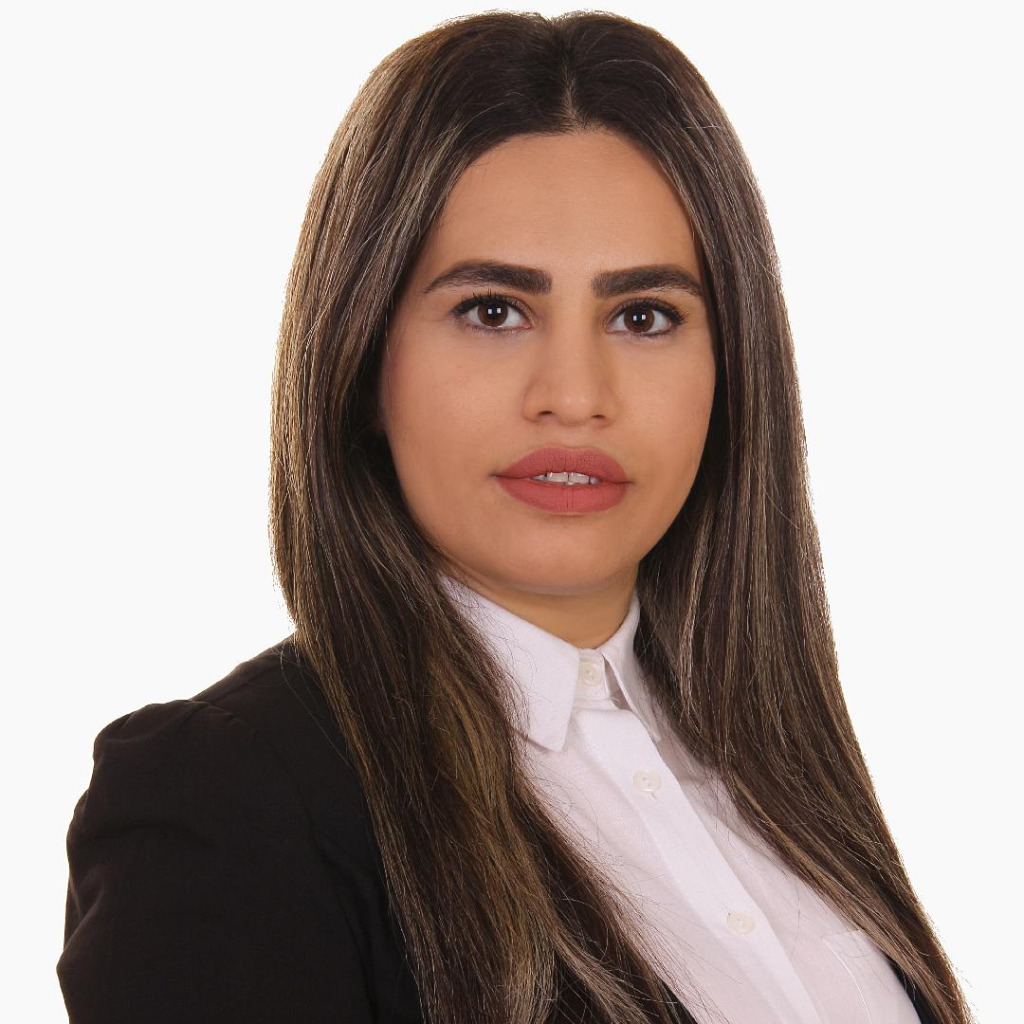 Leila Salamat Export Import Sachbearbeiterin Barez Industriegruppe 