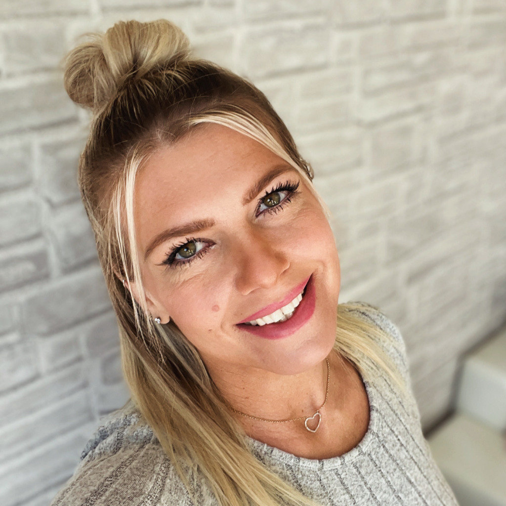 Karolina Budna Hair & Makeup Artist karolina budna XING