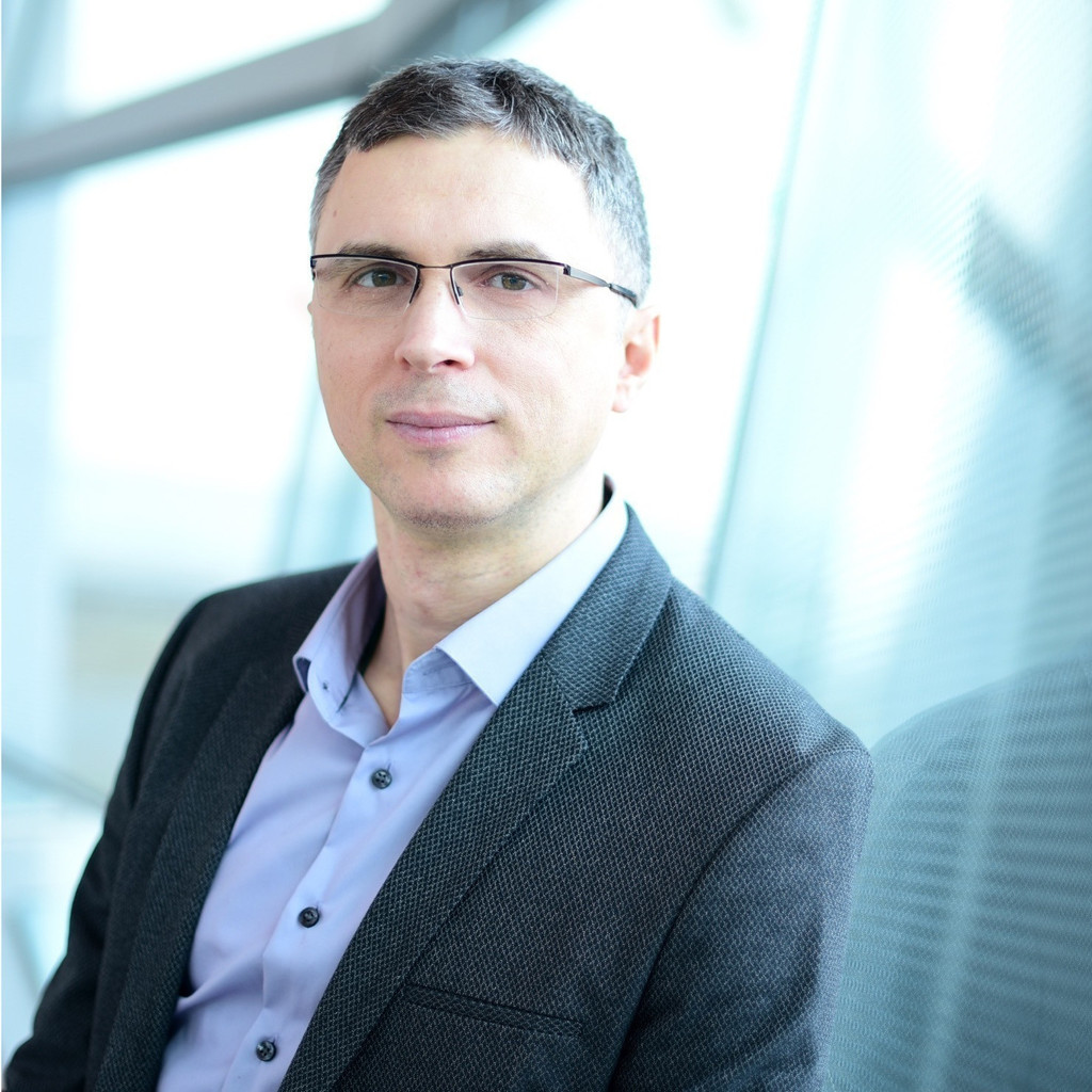 Dipl.Ing. Alexey Vidanov Cloud Solution Architect tecRacer Group