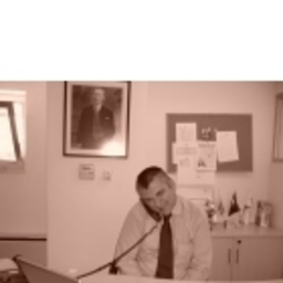 Timur Aksüt