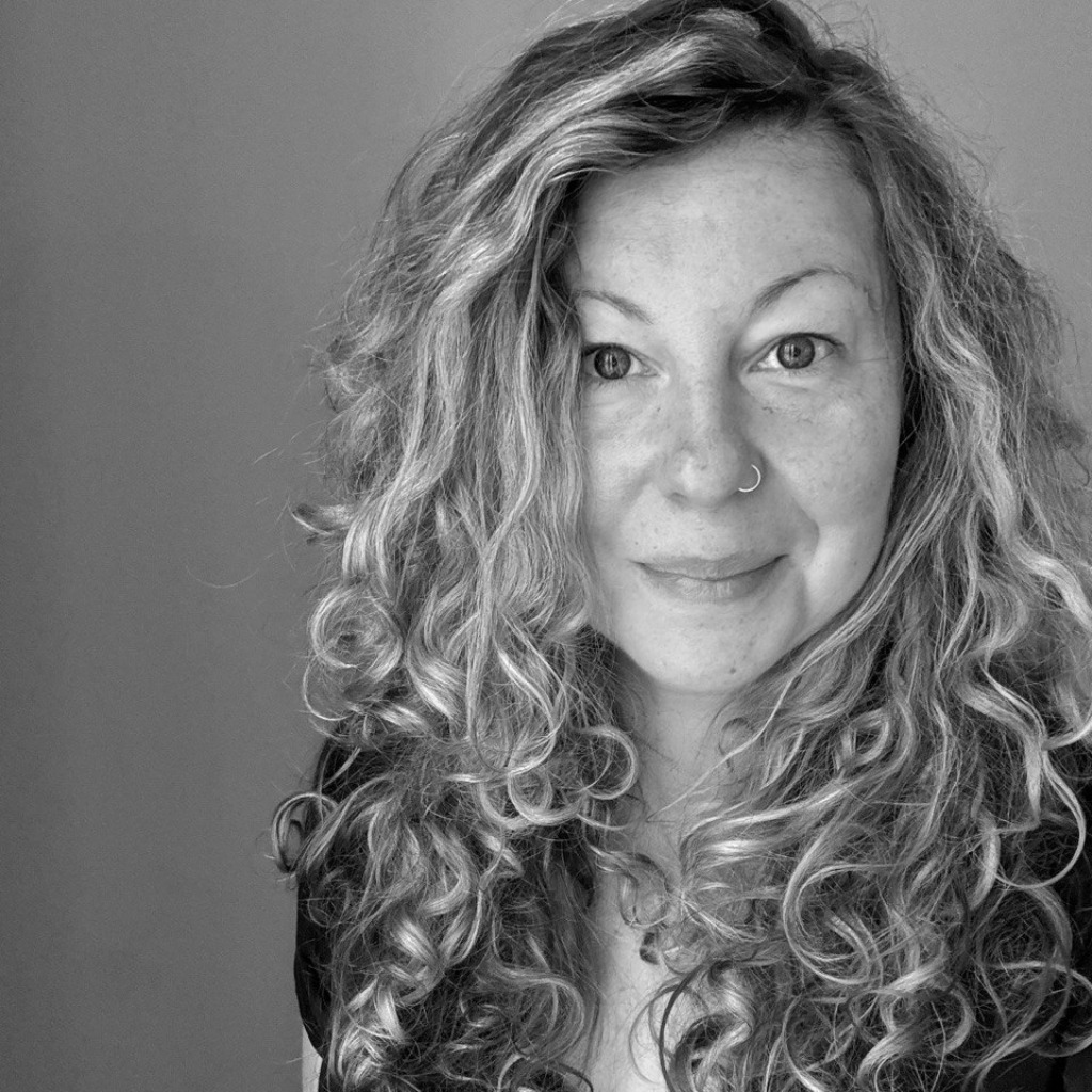 Elena Baranova International Franchise Marketing Lead CDEK XING