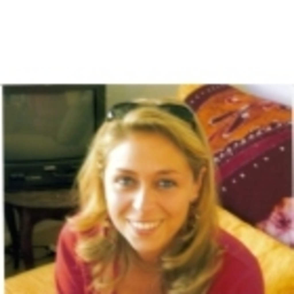 vanessa-desmoulins-lebeault-senior-associate-payroll-production