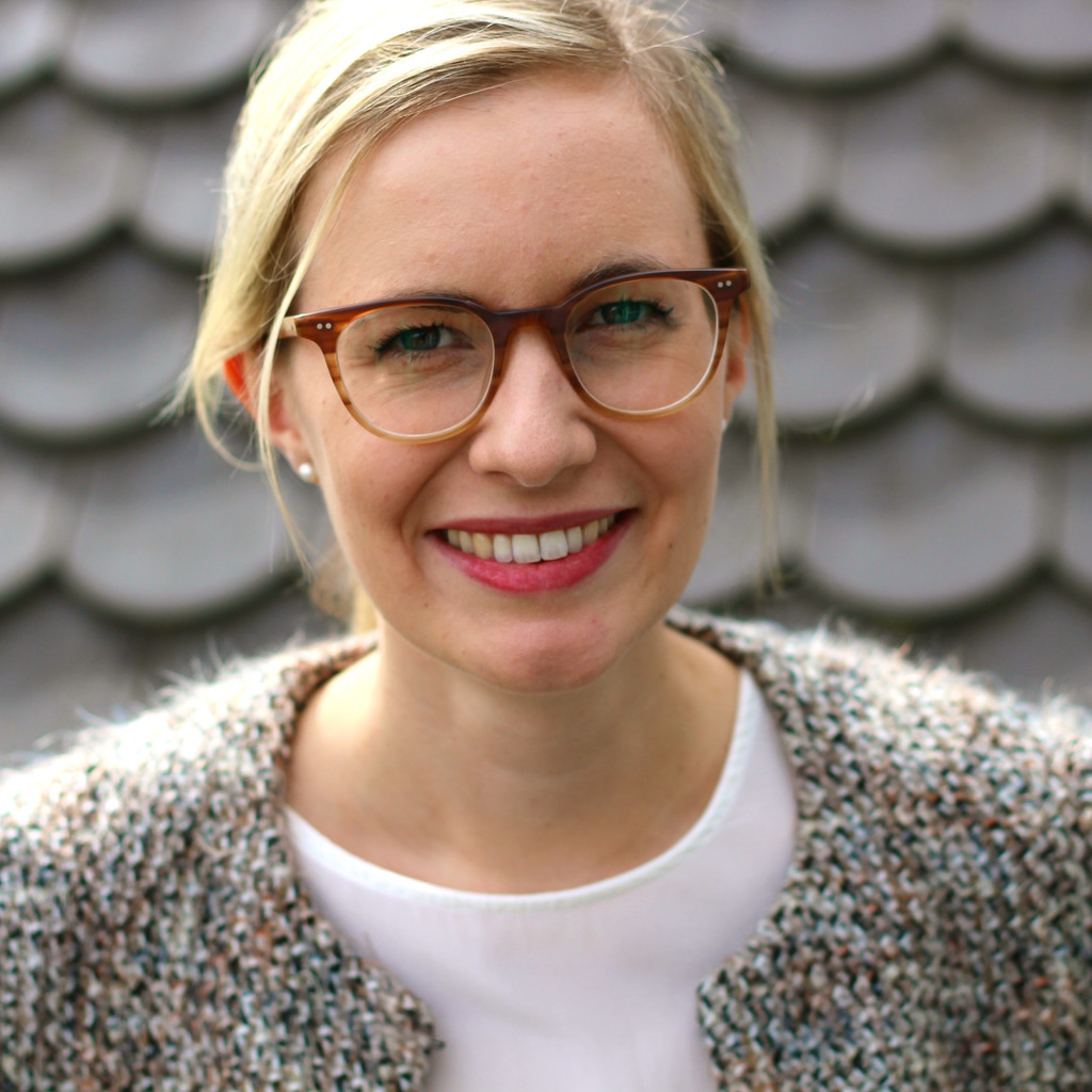 Caren Freund Development Manager Right To Play Deutschland XING