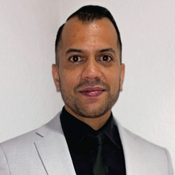 Steven Vayaahpooree