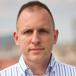 János Szenfner