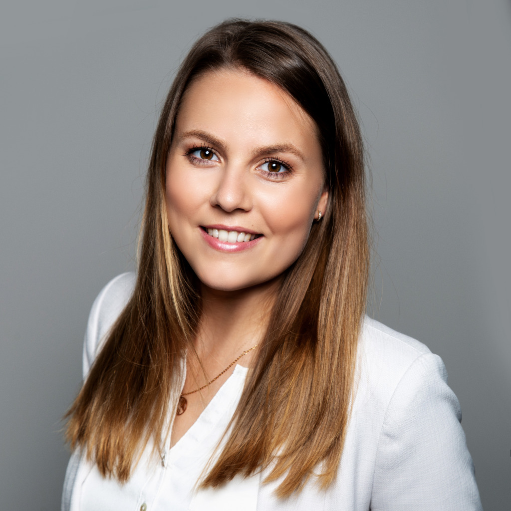 Sabrina Sturm Eventmanagerin CG Elementum AG XING