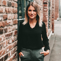 Julia Stock