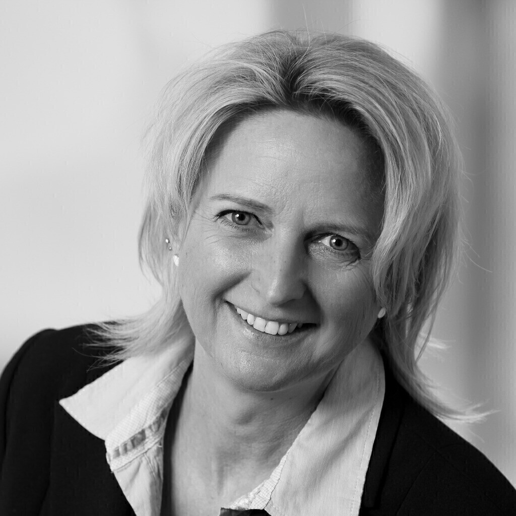 Christine Wenzlow Personalsachbearbeiterin PM/PE GBI Holding AG XING