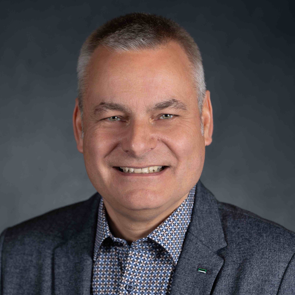 Rainer Friedling Senior Director Services Experience Delivery