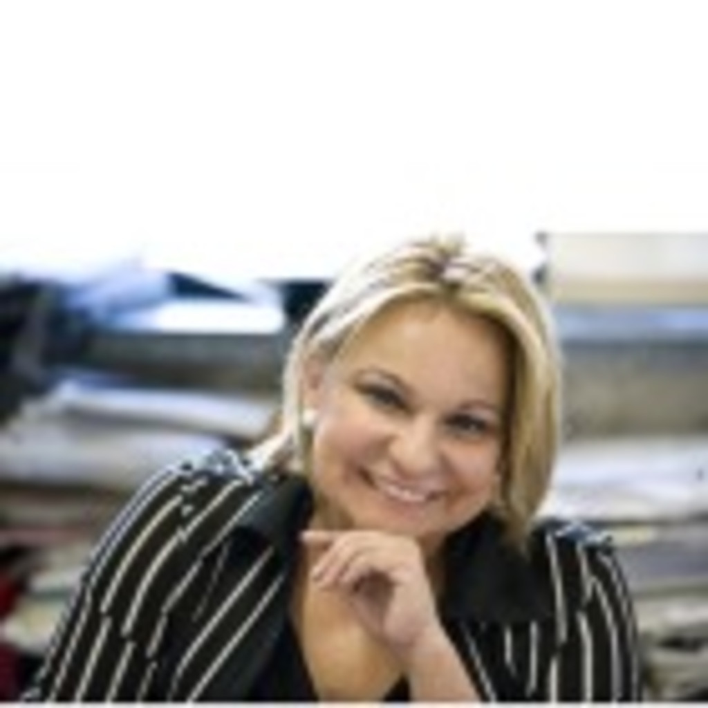 Celia Sánchez Ramos Directora Departamento de Óptica II Optometría