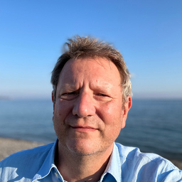 Dr. Christian Czech