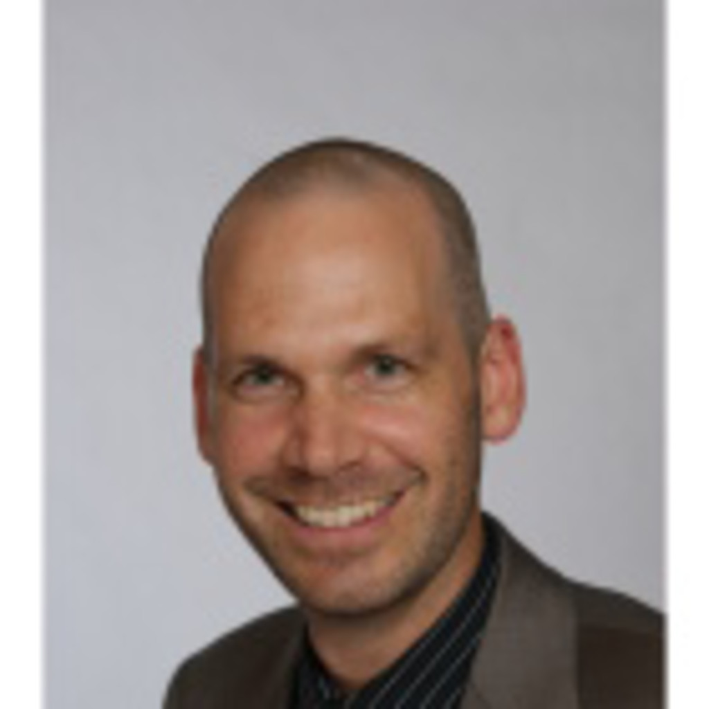 Joachim Matha Head of Investor Relations Valiant Bank AG XING