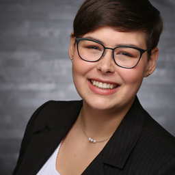 Yvette Nicole  Zitz